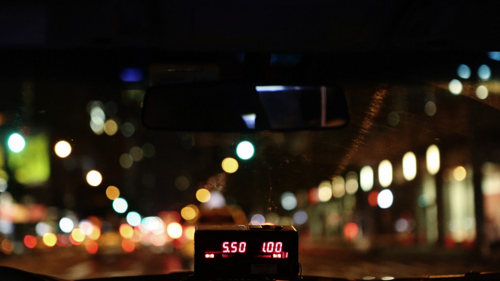 9-Life-of-Pix-free-stock-photos-city-taxi-night-light-leeroy